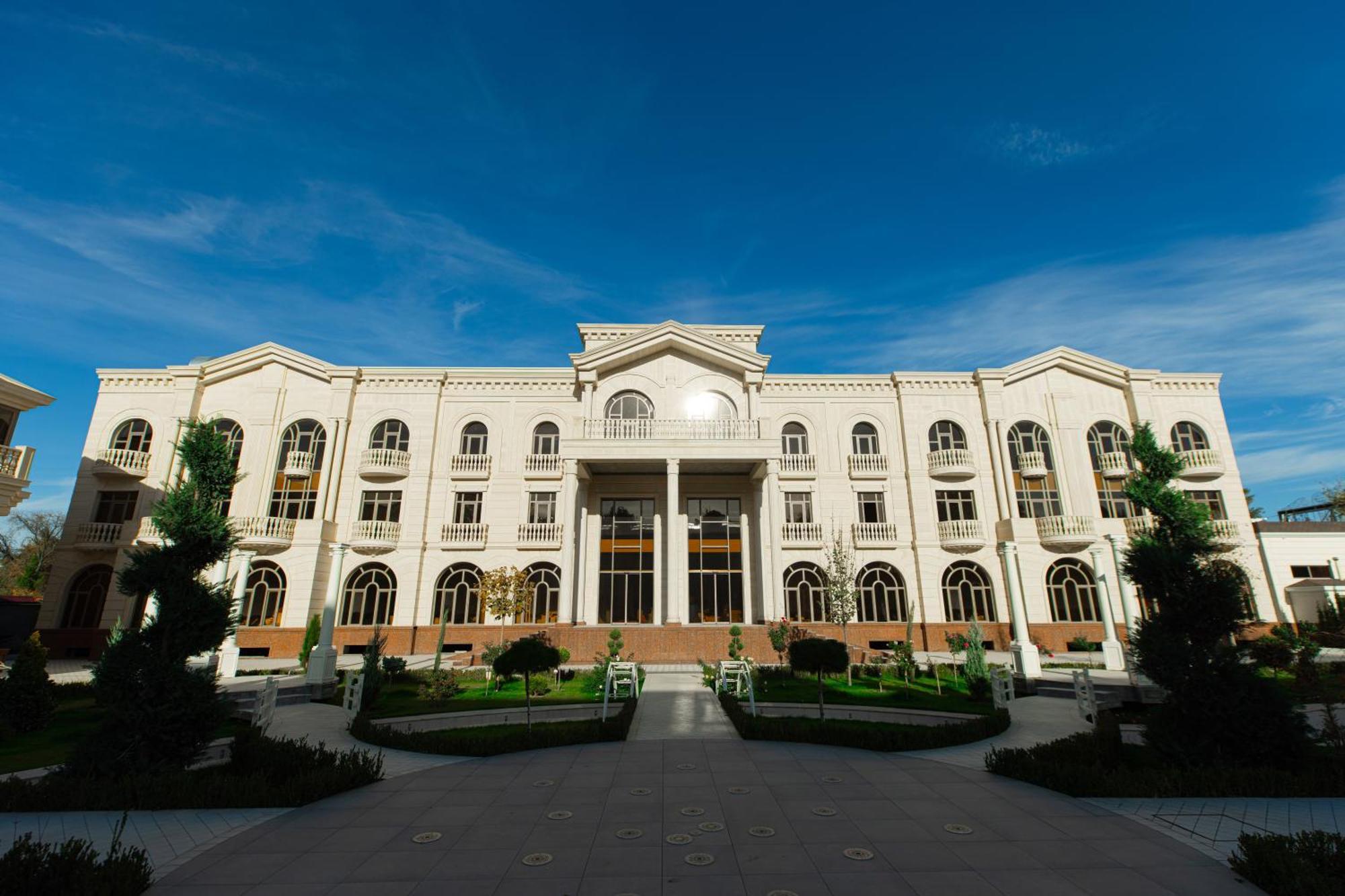 Zarafshon Parkside Hotel Samarkand Exterior photo