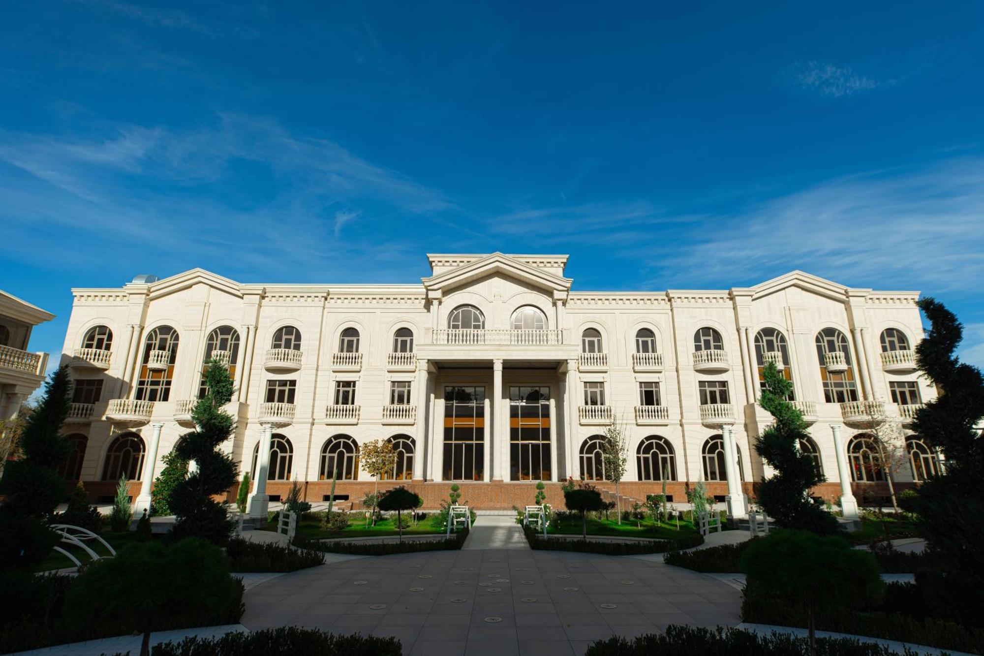 Zarafshon Parkside Hotel Samarkand Exterior photo